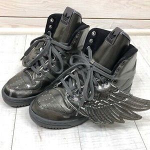 Mens Jeremy Scott x Adidas Molded (size 10)